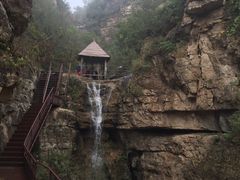 -大平台龙居瀑布旅游区