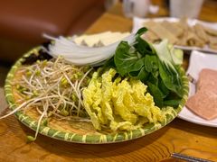 蔬菜拼盘-喇喇排骨火锅·传统韩式脊骨汤(望京西园总店)