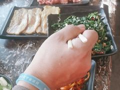 -啊美丽炭火烤肉(滑翔一店)