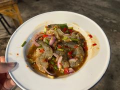 -席娜卡琳火车铁道夜市