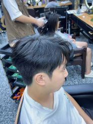 -藤野造型专业烫染接发