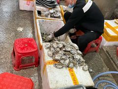 -蚝哥花姐湛江烤生蚝(美丽湾市场店)