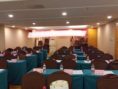 -维也纳酒店(成都春熙路李家沱地铁站店)