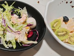 牛油果大虾沙拉-金马门国际美食百汇(珞喻路店)