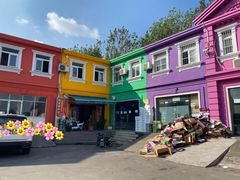 -上海龙吴水胜海发市场