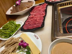 -巴渝瓦肆重庆鲜火锅(宝龙环湖店)