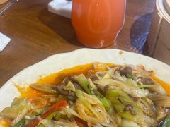 -隔壁老王·家常云南菜(花巷店)