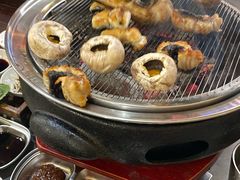 -围炉肉舍•炭烤活鳗•丹东海鲜烤肉(步行街店)