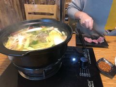 -陆记牛庄·碳锅龙虾烧烤(爱上花园店)