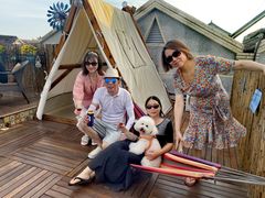 -小草屋轰趴馆别墅派对新场团建家庭聚会