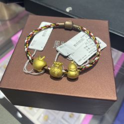 -周生生Chow Sang Sang(新世界店)