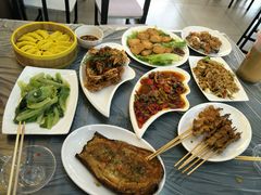 -覃记海鲜美食餐厅