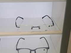 -宝视达眼镜店(郑汴路英协店)