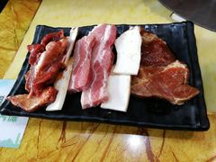 迷你牛肉拼盘-牛信亭韩国料理·炭火烤肉(紫藤路店)