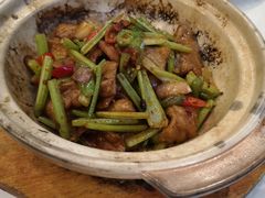 干锅肥肠-东泉假日温泉酒店-悦荷轩餐厅
