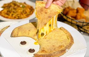 Golden Melting Pizza Dumplings