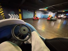 -极限PLAY运动娱乐新世界·团建派对表演休闲馆·室内高空游乐园