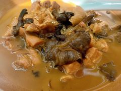 小鸡炖榛蘑-止观小馆·辽河口渔家菜(王府井店)