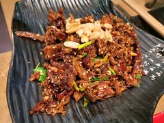 -何师烧烤Pro ·江湖川菜·小龙虾·精酿(太古里旗舰店)