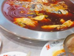 -忘情水鱼头·鲜鱼火锅(滨江中路店)