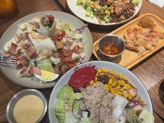 -POKEE VIA&Brunch·维娅(重庆来福士店)