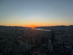 -锦厨国际自助餐厅 · 云端景观 (昆明索菲特大酒店)
