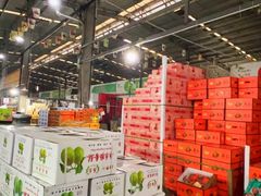 -上海龙吴水胜海发市场