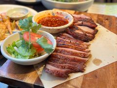 烧猪颈肉-大头虾越式风味餐厅(光明广场店)