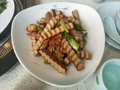 -巧克力渔家.小船海鲜胶东菜(万平口店)