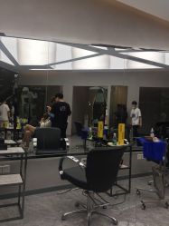 -变画·发型STUDIO