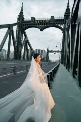 -雪中彩影婚纱摄影·微光艺术中心