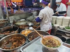 自助取餐区-李兰英湖南面馆(护国路店)