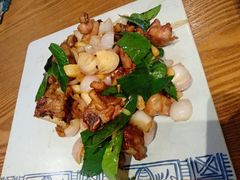 蒜苗小炒肉-云海肴云南菜(正大广场店)
