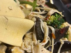 -万记麻辣烫国展总店