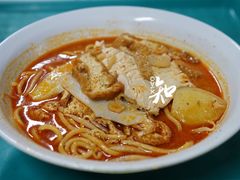 -亚王咖喱鸡米粉面