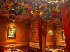-老牌坊云南鱼豆花火锅(爱建店)