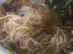 -越洋肖氏老米线(杨家坪店)