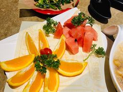 -he’s何师烧烤(世豪广场店)