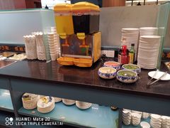 -小鱼小牛·鱼牛干锅·脆鱼火锅(世欧广场店)