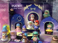 -泡泡玛特POPMART(侨福芳草地店)