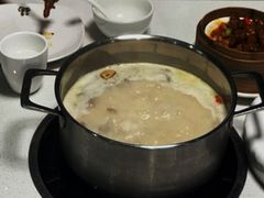 -煲王粤菜餐厅(中侨中心店)