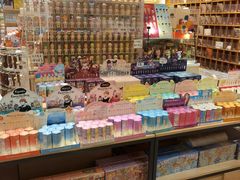 -猫的天空之城概念书店(印象城购物中心店)