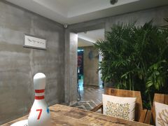 -HIGH FIVE哈福手工汉堡(桂林路店)