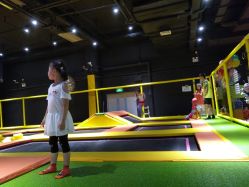 点击看大图 -蹦蹦跳跳(新奥购物中心店)