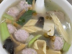 生汆丸子汤-子午路张记肉夹馍(小寨西路店)