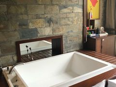 -中铁花水湾温泉酒店(大邑店)