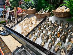 -亚马逊环球美食百汇(新城吾悦广场店)