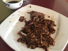 -溢心园香河肉饼总店