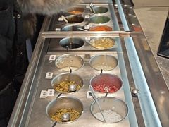 -成都你六姐·牛肉冒菜(城市集市合生汇店)