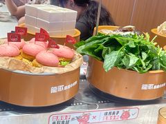 -龍歌自助小火锅(市南金茂湾店)
